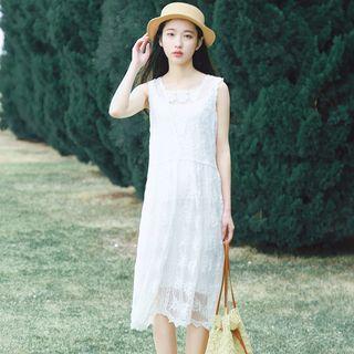 Set: Sleeveless Midi Lace Dress + Strappy Dress