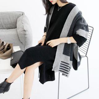 Color-block Capelet Cardigan