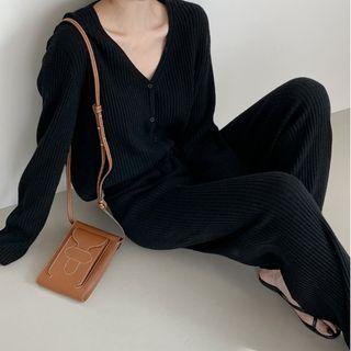 V-neck Rib Knit Top / Wide-leg Rib Knit Pants