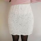 Scallop-hem H-line Lace Miniskirt