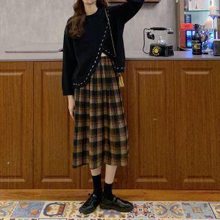 Asymmetric Sweater / Plaid Midi A-line Skirt