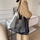 Pattern Carryall Bag Black - One Size