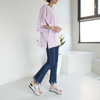 Ruffle-sleeve Round-neck T-shirt