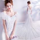 Short-sleeve Cold Shoulder Lace Trained Mermaid Wedding Gown