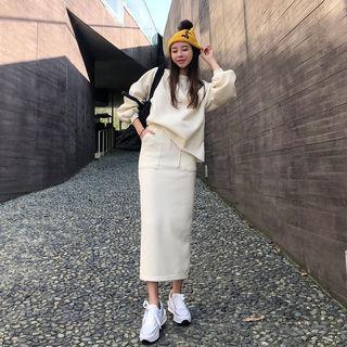 Set: Slit-side Oversized Pullover + Patch-pocket Long Skirt