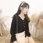 Scallop Edge V-neck Blouse