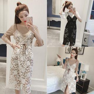 Set : Elbow-sleeve T-shirt + Lace Spaghetti Strap Dress