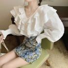 Lettuce-edge V-neck Blouse / Floral Skirt