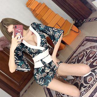 Deep V-neck Elbow-sleeve Leaf Print Sheath Dress