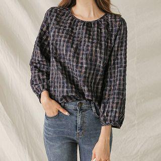 Round-neck Crinkled Plaid Blouse