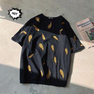Elbow-sleeve Feather Embroidered T-shirt