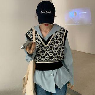 Floral Sweater Vest / Plain Shirt