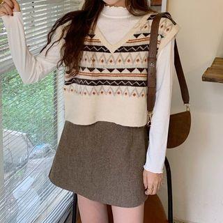 Long-sleeve T-shirt / Patterned Sweater Vest