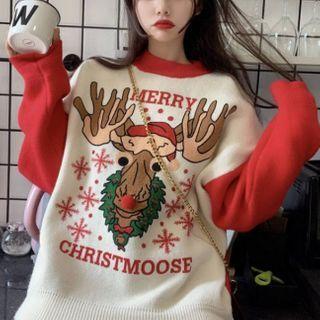Reindeer Print Sweater / Plain Camisole Top