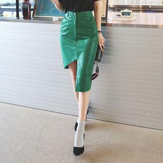 Cutout-hem Coated Pencil Skirt