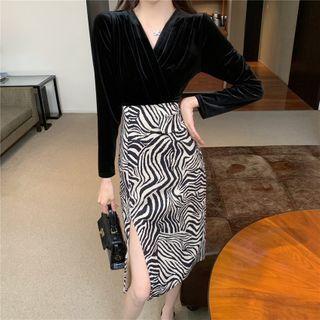 Long-sleeve V-neck Animal Print Midi Sheath Dress