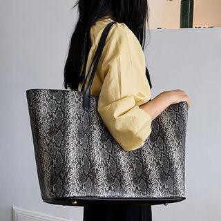 Set: Snake Grain Tote Bag + Clutch