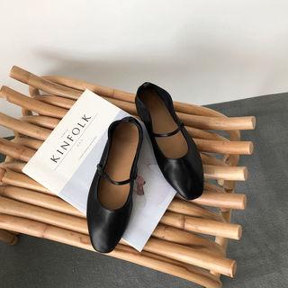 Round-neck Mary-jane Flats