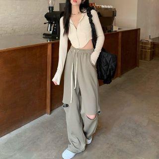 Distressed Straight Leg Pants / Crop Top