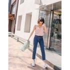 U-neck Sleeveless T-shirt