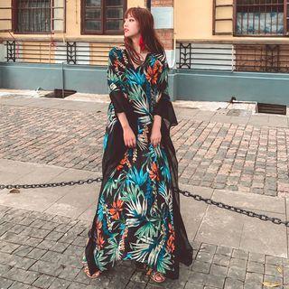 Leaf Print Flared-sleeve Maxi Shift Dress 697 - Black - One Size