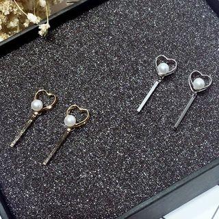 Faux Pearl Heart & Bar Dangle Earring