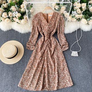 V-neck Ruched Long-sleeve Floral Dress