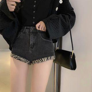High-waist Leopard Shorts