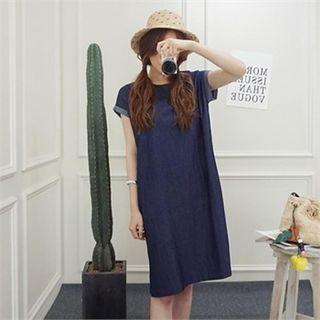 Short-sleeve Denim Shift Dress