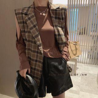 Long-sleeve Cold-shoulder T-shirt / Double Breasted Plaid Vest