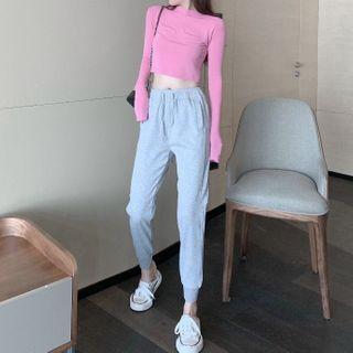 Long-sleeve Mock-neck Cropped T-shirt / Plain Drawstring Sweatpants