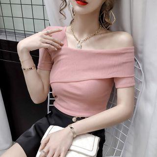 Asymmetric Cold-shoulder Mesh Panel T-shirt