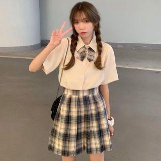 Short-sleeve Tied Shirt / Plaid Mini Skirt