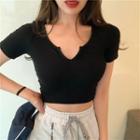 Short-sleeve Notch-neck Cropped T-shirt
