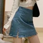 Knit Light Jacket / Denim A-line Skirt