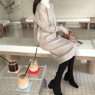 Set: V-neck Cable-knit Top + Slit-back Skirt Beige - One Size