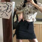 Print Short-sleeve Top / Denim A-line Skirt