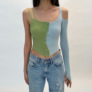 Color-block Off-shoulder Knitted Cropped Top