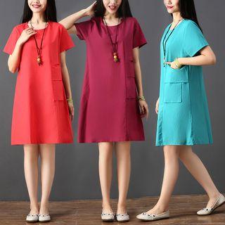 Short-sleeve Pocketed Dress