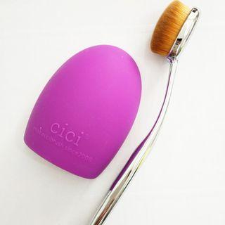 Set: Makeup Brush + Silicone Brush Cleaner