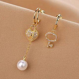 Asymmetrical Rhinestone Earring 1 Pair - Qr-305 - Gold - One Size