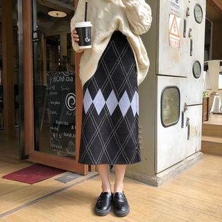 Diamond Pattern Midi A-line Knit Skirt