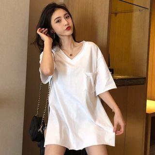 V-neck Elbow-sleeve Slit T-shirt