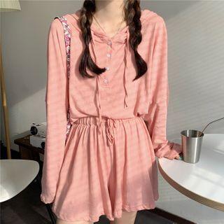 Half Button Hoodie / Wide-leg Shorts