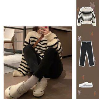 Set: Striped Sweater+ Jeans