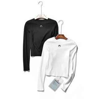 Moon Embroidered Cropped Knit Top