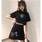 Short-sleeve Spider Web Print Cropped T-shirt / Flower Embroidered A-line Skirt