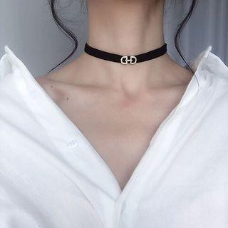 Embellished Buckled Velvet Choker Black - One Size