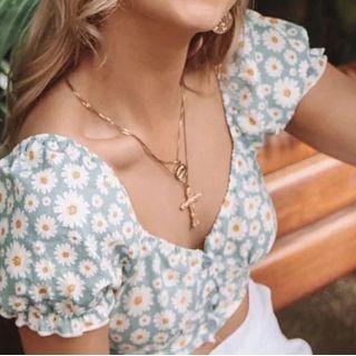 V-neck Puff Sleeve Daisy Print Cropped Top