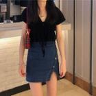 Short-sleeve V-neck T-shirt / Denim Mini Pencil Skirt